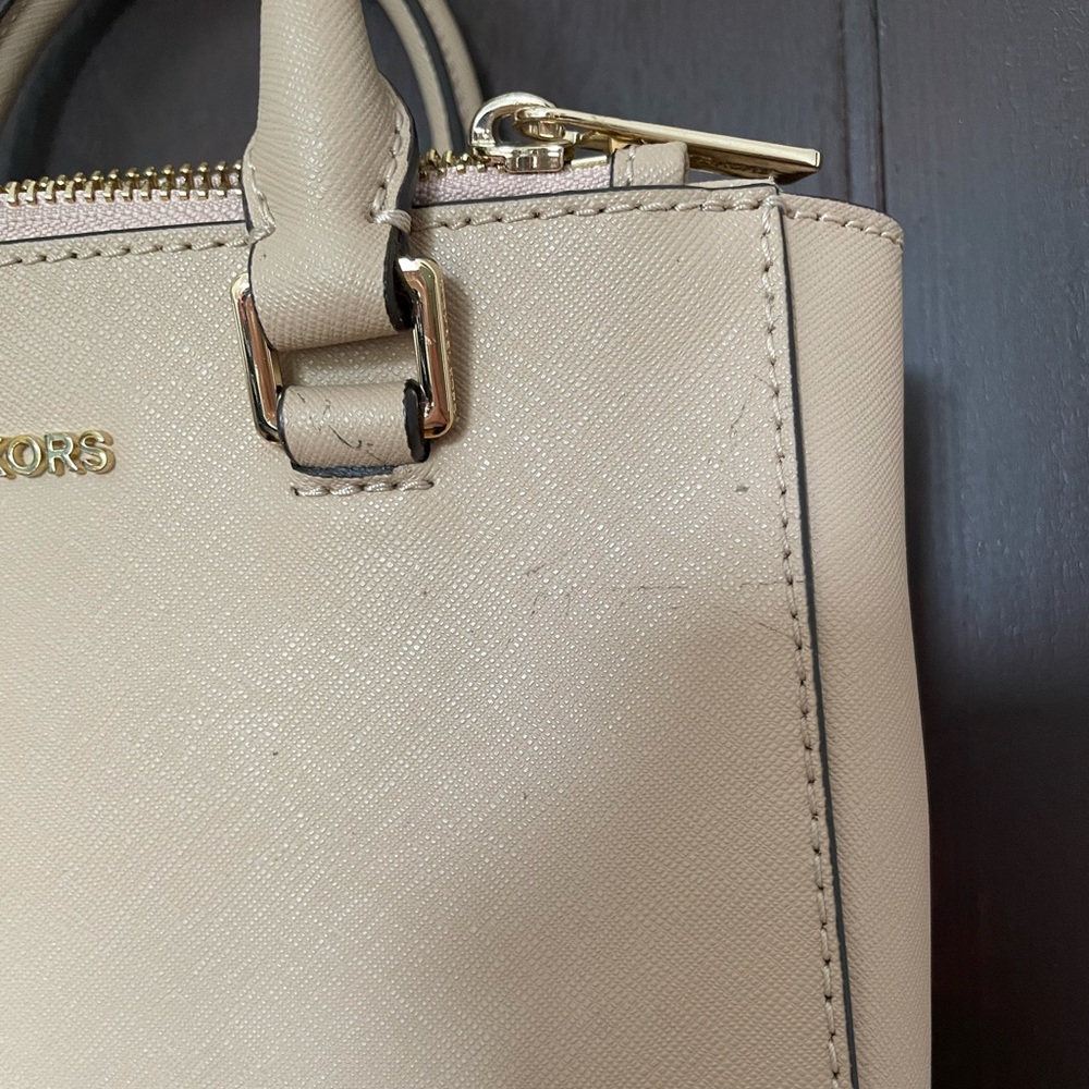 Michael Kors purse with handles and strap - Picture 5 of 7
